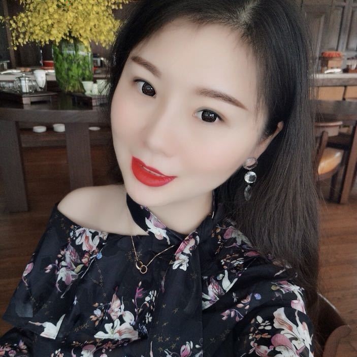 李媛的第一张照片--深圳父母相亲团