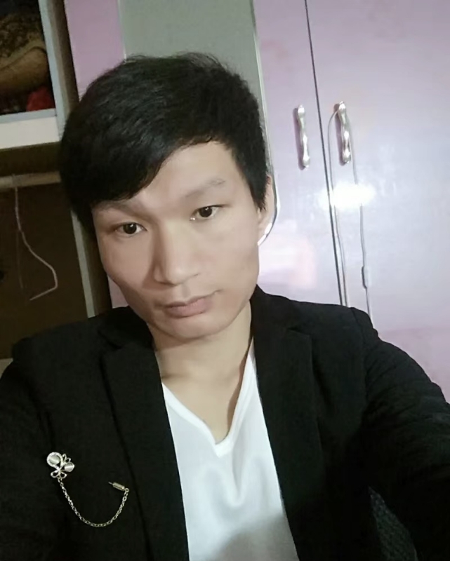 季绍伟的第二张照片--深圳父母相亲团